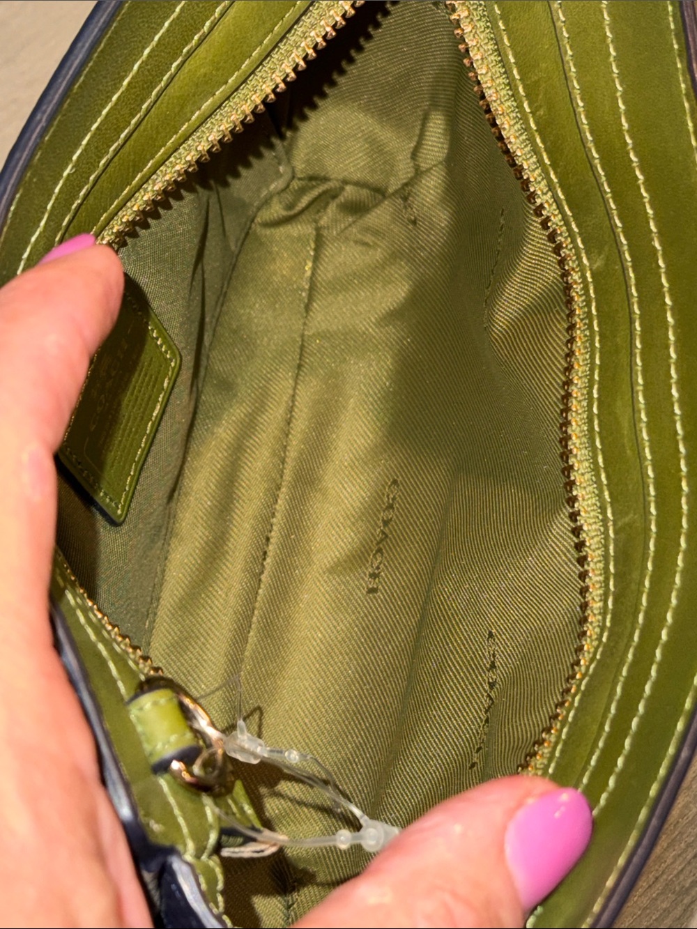 Coach Swagger Beige and Olive Green Leather Crossbody w/ tag & Floral Charm - Picture 7 of 10